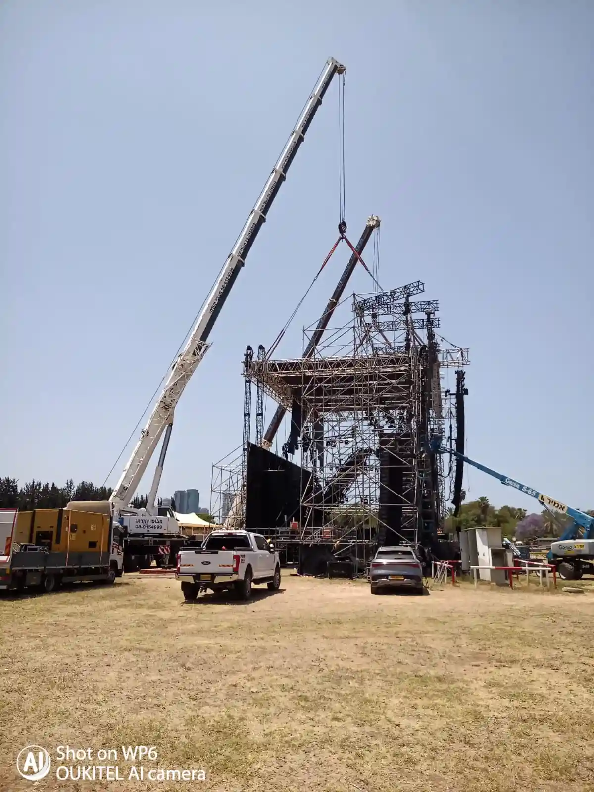 מנופים להשכרה